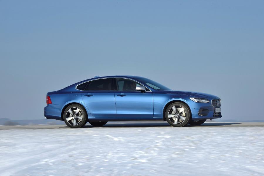  Volvo S90 T5 R-Design 2016 года  (WW) (фото 3 из 7)
